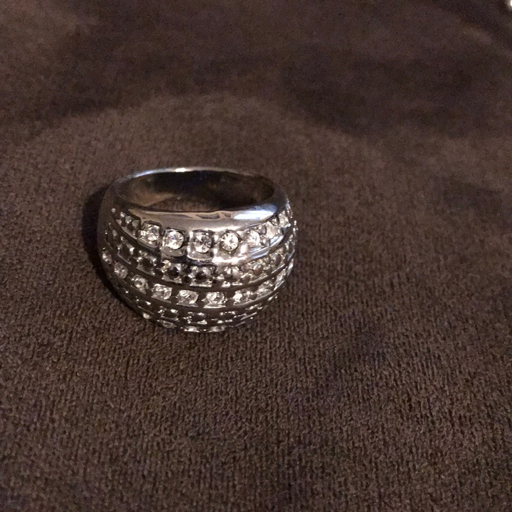 Jewelry - Picture 2 of 4